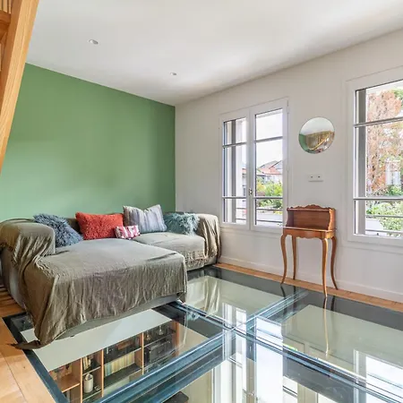 Spacious House With Garden *